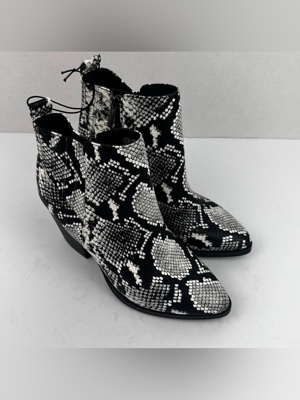 Time and Tru Snakeskin Ankle Boots Women's Size 7 High Heel Western Y2K